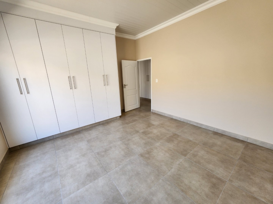 4 Bedroom Property for Sale in Menkenkop Western Cape